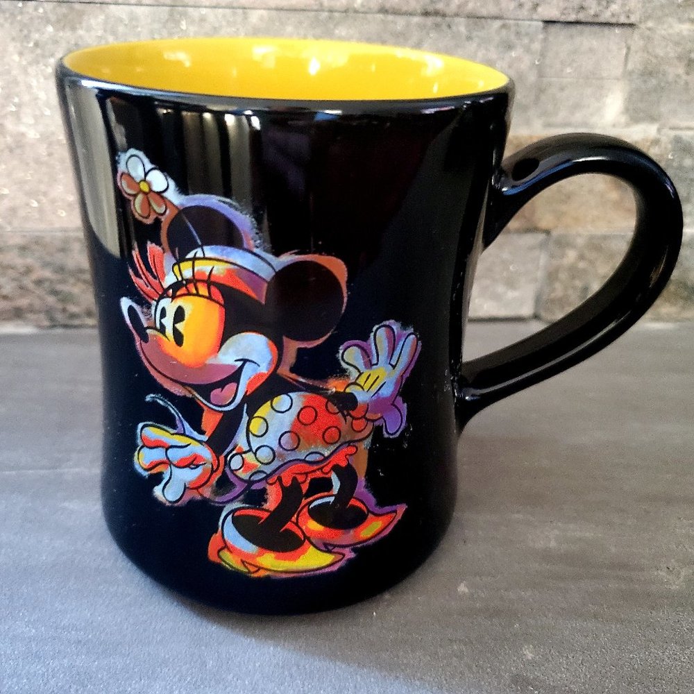DISNEY Novelty Colourful Minnie Mouse Mug on Black Yellow Interior Beverage Cup